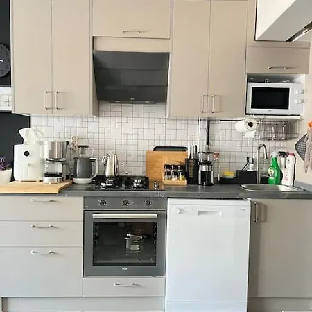 Konak, Tarihi Asansoere Yakin Tuem *