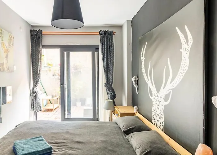 Konak, Tarihi Asansöre Yakın Tüm