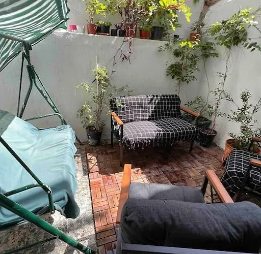 Konak, Tarihi Asansoere Yakin Tuem Izmir