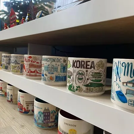 Konak, Tarihi Asansoere Yakin Tuem 公寓 伊兹密尔